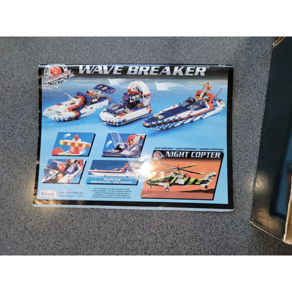 Mega Bloks ProBuilder Wave Breaker Ship Set 9745 700 Pieces w Box & Manual
